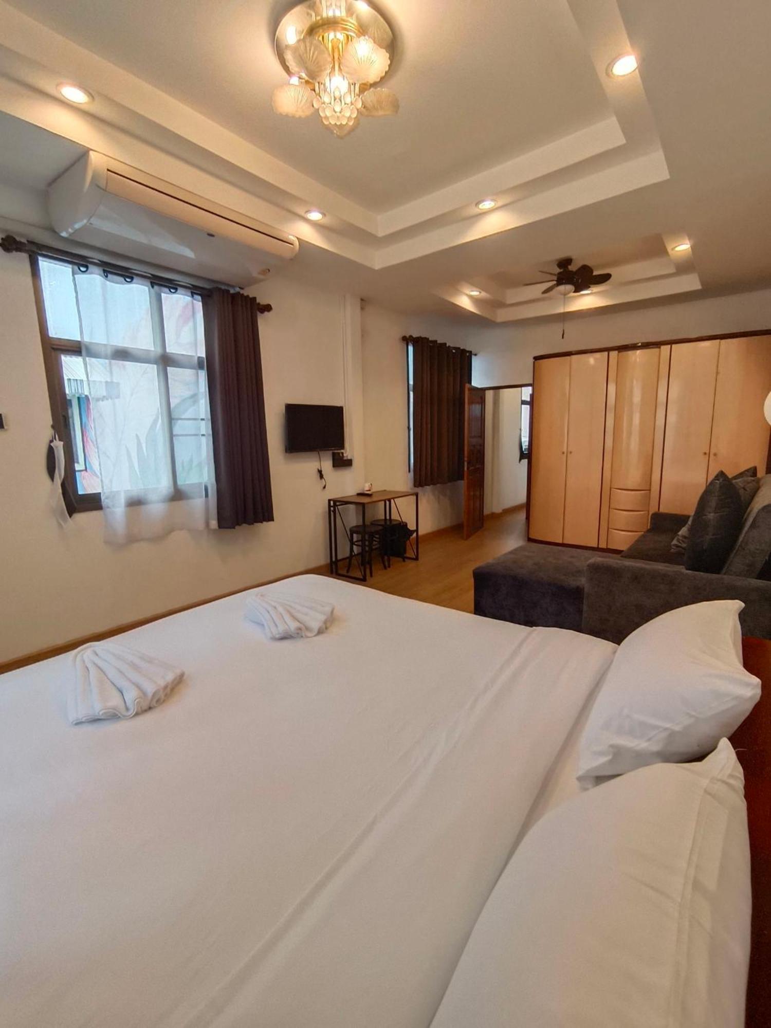 Отель Penthouse Lamoon Бангкок Экстерьер фото